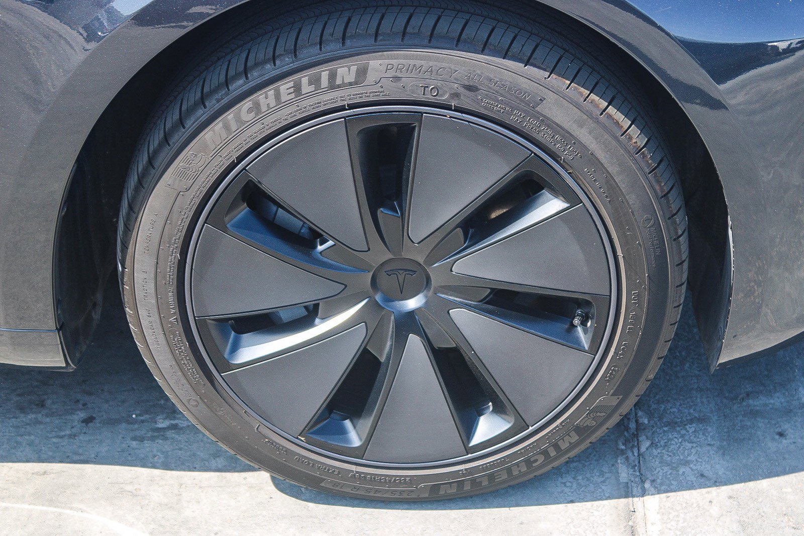 Used 2025 Tesla Model 3 Long Range image 11