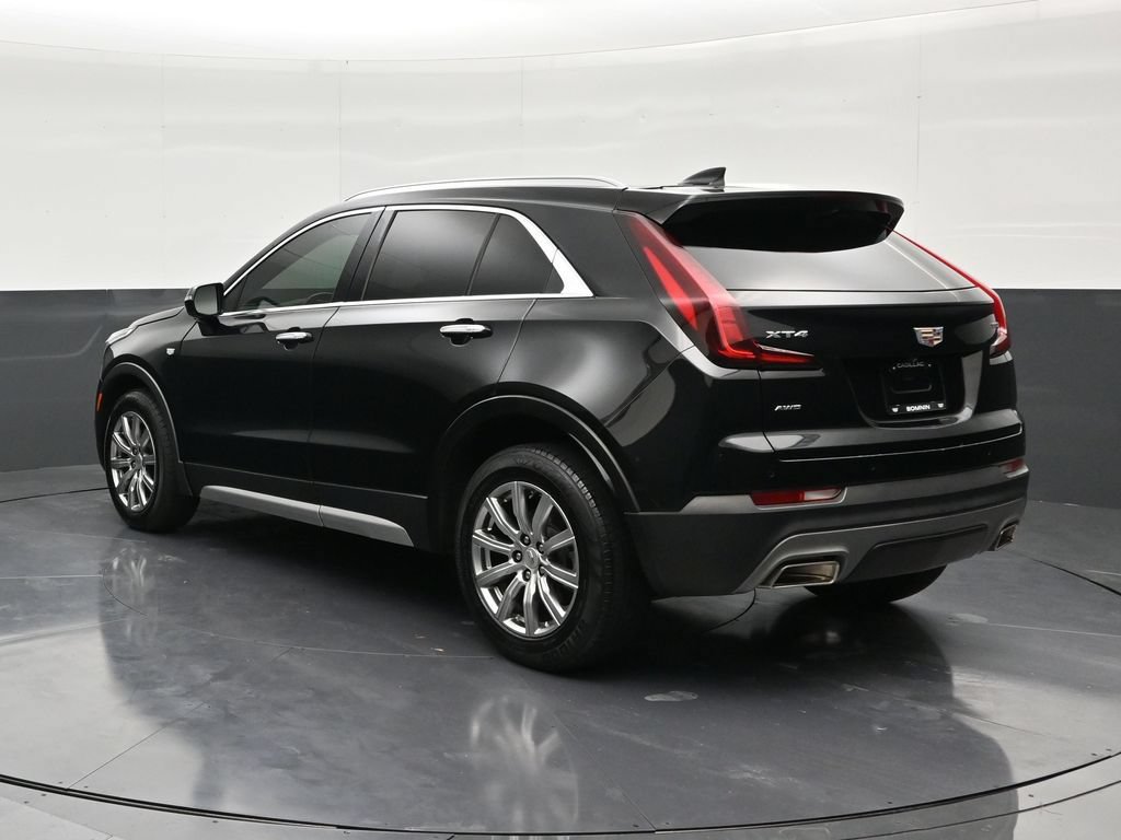 Used 2022 Cadillac XT4 Premium Luxury w/ Safety Alert Package AWD/4WD image 3