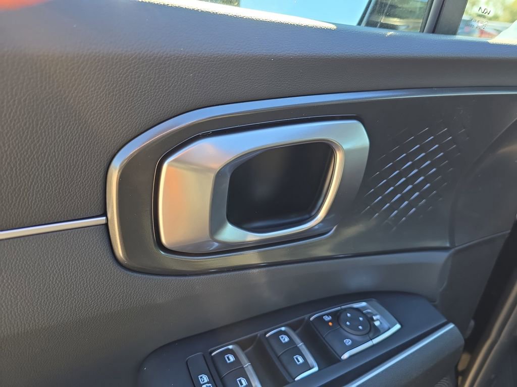 New 2026 Kia Sorento LX FWD image 18