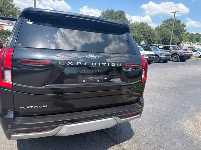 Certified 2025 Ford Expedition Platinum AWD/4WD image 7
