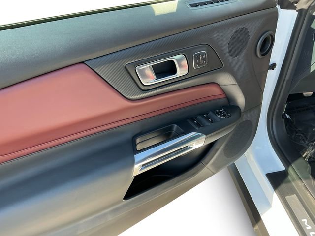 Used 2025 Ford Mustang GT Premium image 11