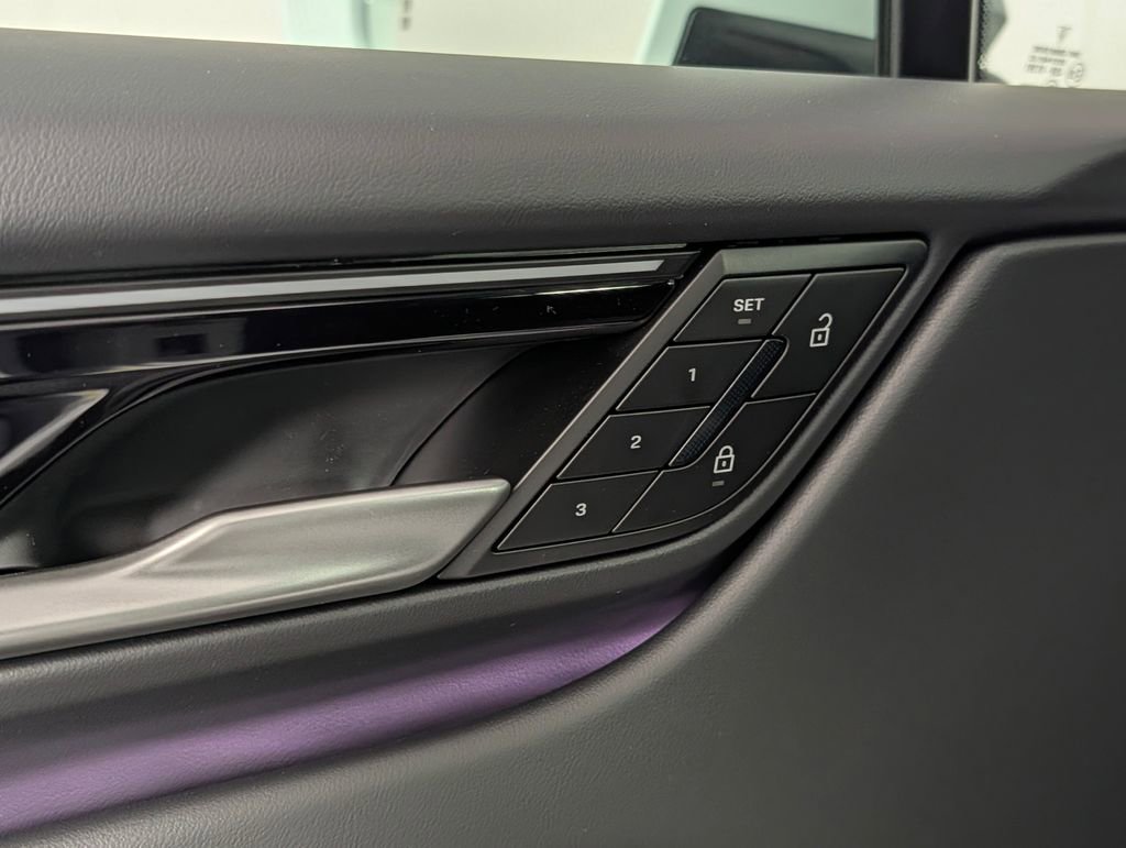 New 2026 Porsche Macan 4 Electric image 26