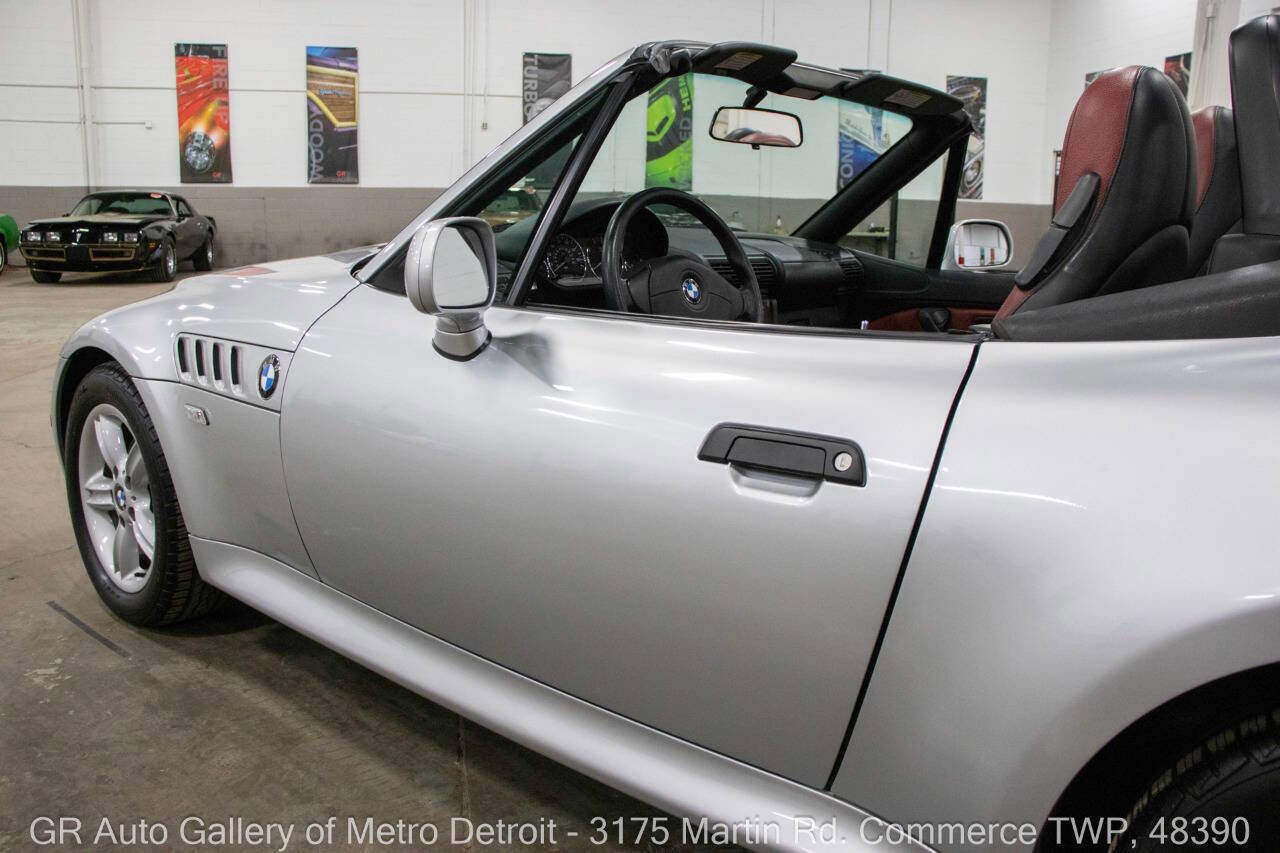 Used 2000 BMW Z3 2.5i image 23