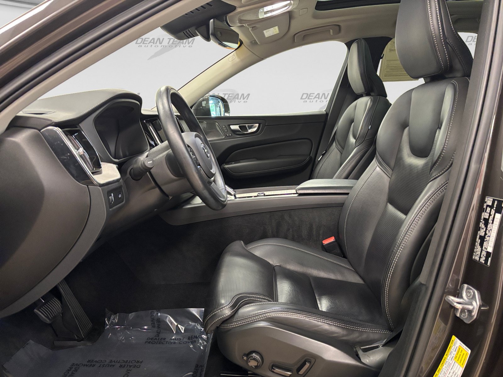 Used 2022 Volvo XC60 B5 Inscription w/ Climate Package AWD/4WD image 9