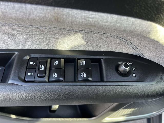 Certified 2024 Jeep Compass Latitude image 12