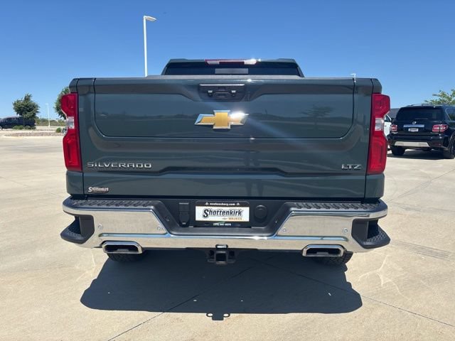 Used 2025 Chevrolet Silverado 1500 LTZ w/ LTZ Premium Package AWD/4WD image 34