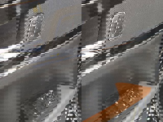 Used 2022 Lincoln Nautilus Reserve image 21