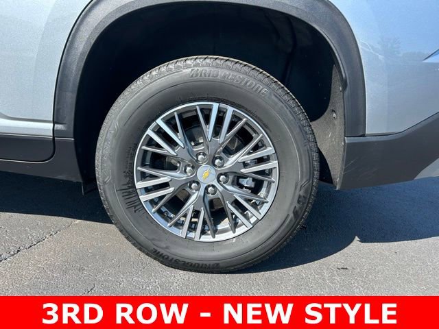 Certified 2025 Chevrolet Traverse LT FWD image 10