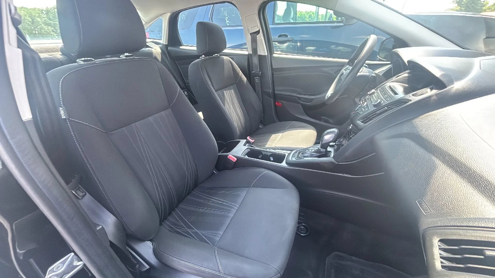Used 2017 Ford Focus S FWD image 19