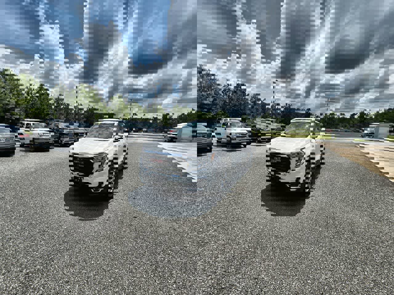 Used 2024 GMC Terrain SLE