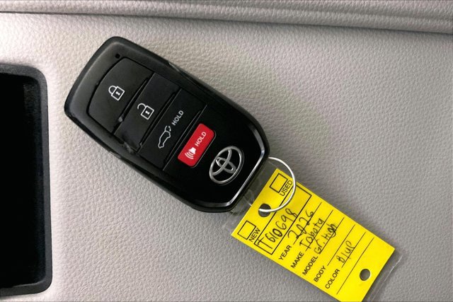 Certified 2026 Toyota Grand Highlander Platinum image 11