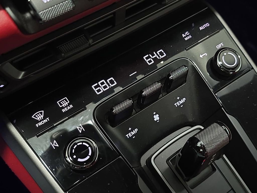 Certified 2022 Porsche 911 Carrera image 19