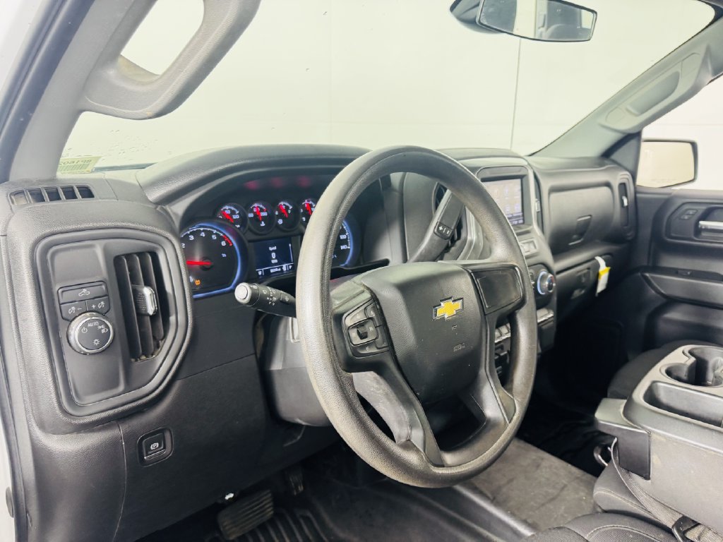 Used 2024 Chevrolet Silverado 1500 W/T w/ Trailering Package RWD image 9