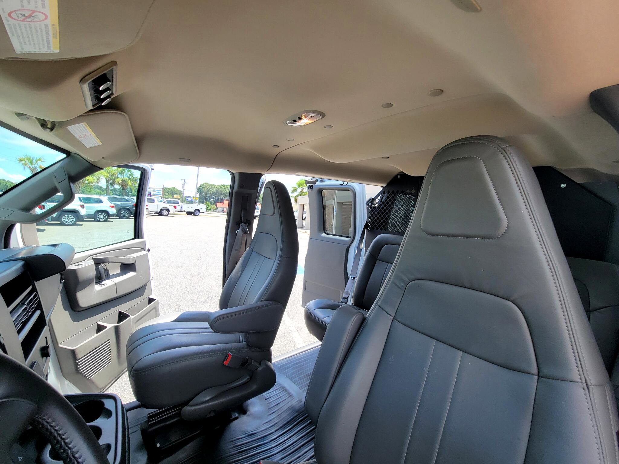 Used 2023 Chevrolet Express 3500 LS image 19
