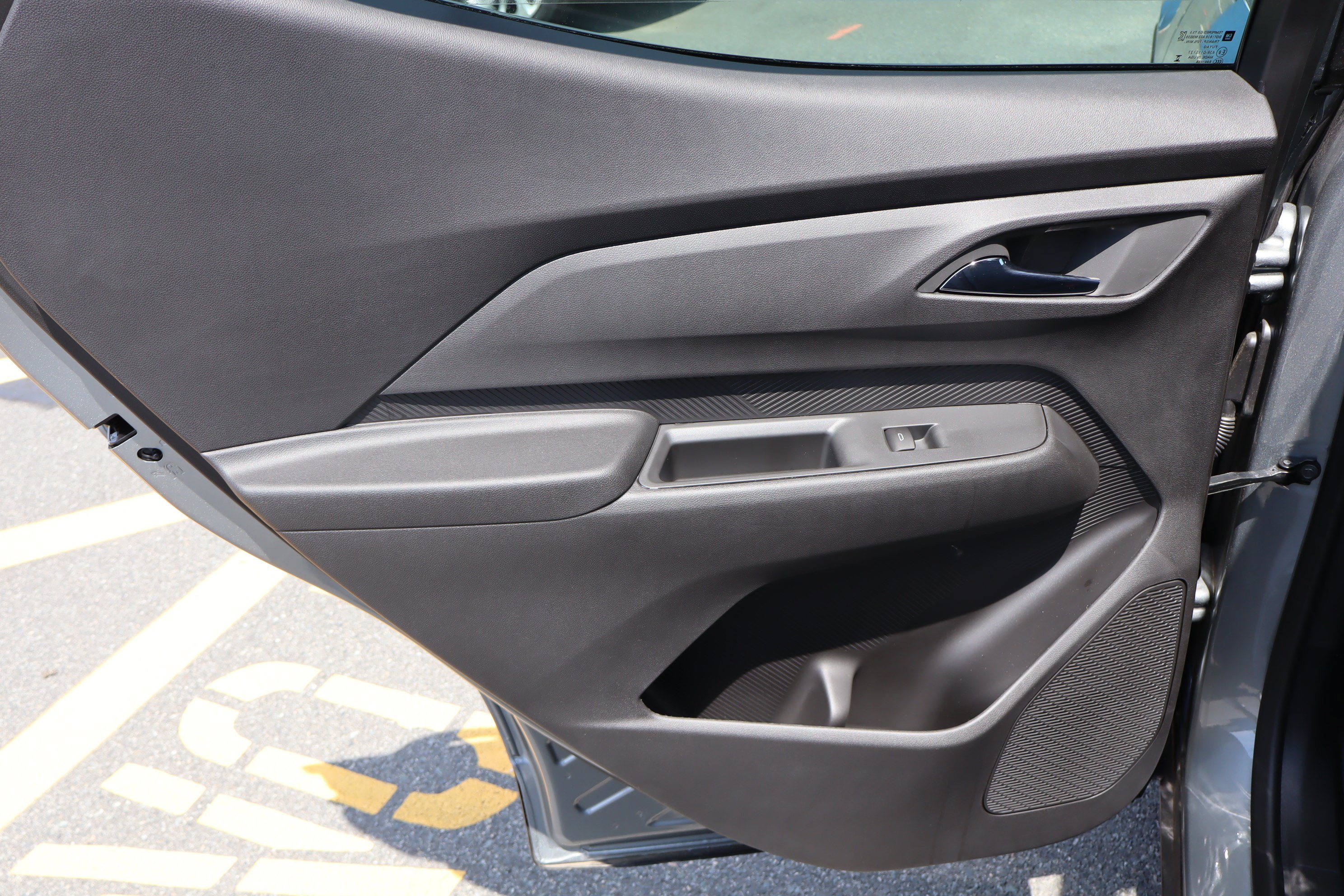 New 2027 Chevrolet Bolt RS w/ Technology Package FWD image 20