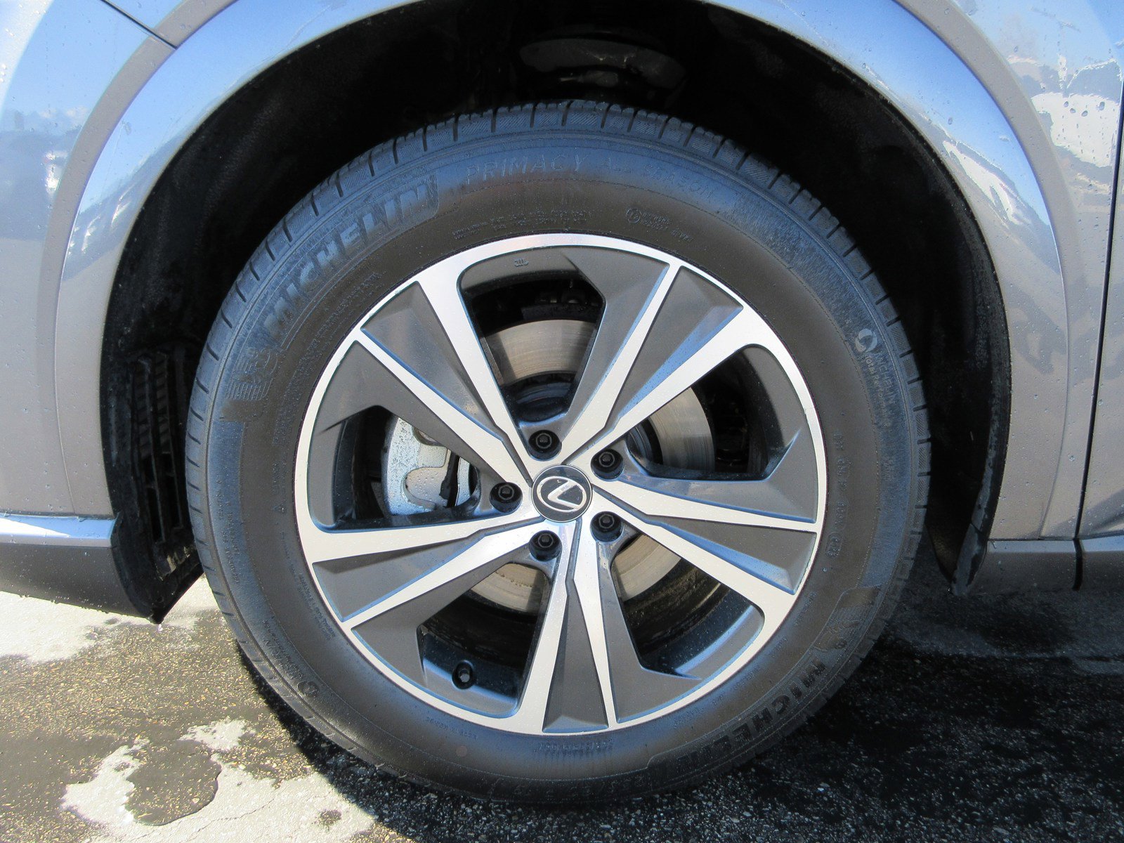 Used 2023 Lexus RX 350h image 18