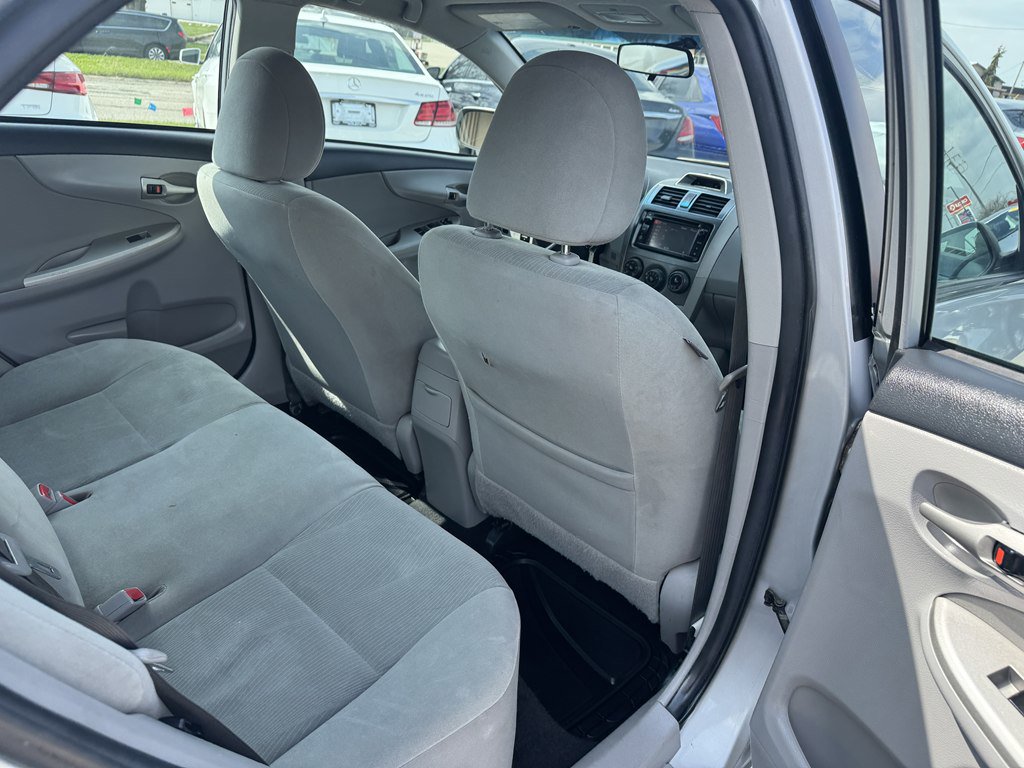 Used 2013 Toyota Corolla LE image 15