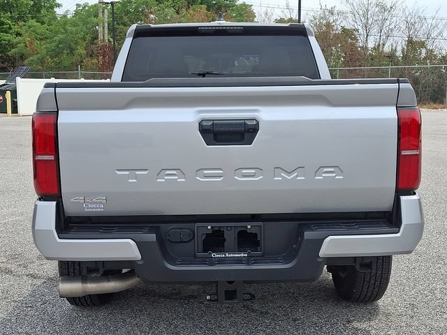 Used 2024 Toyota Tacoma SR5 AWD/4WD image 8