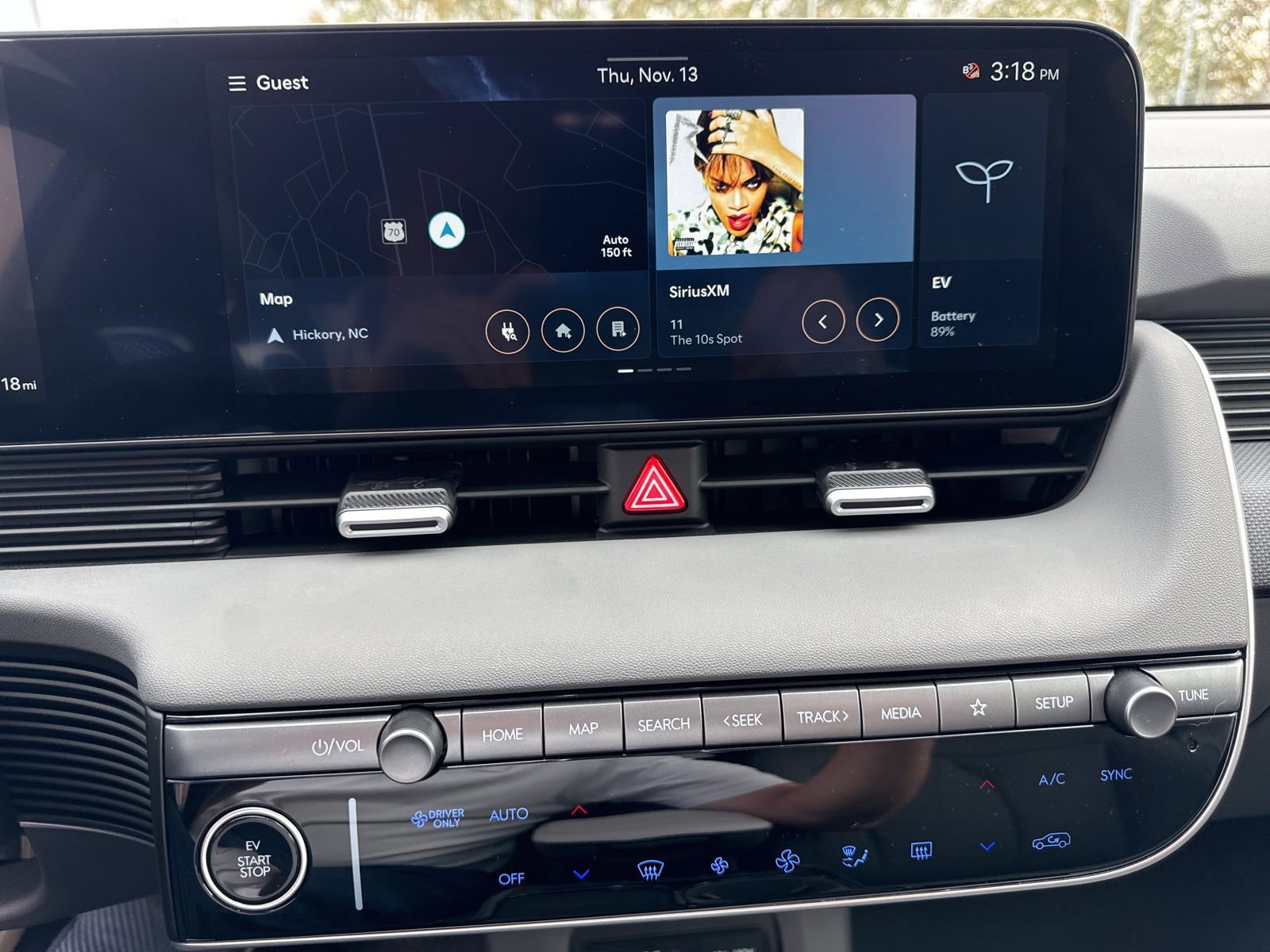 Used 2025 Hyundai Ioniq 5 SEL image 17