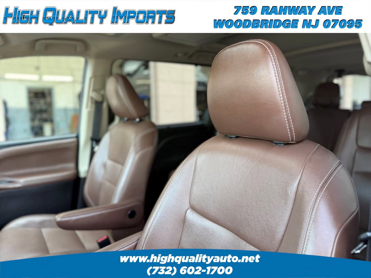 Used 2020 Toyota Sienna Limited Premium AWD/4WD image 47