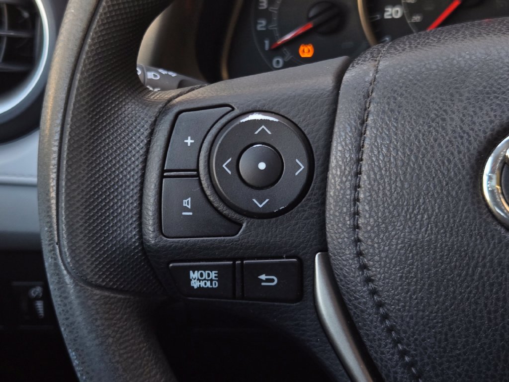Used 2015 Toyota RAV4 LE AWD/4WD image 22