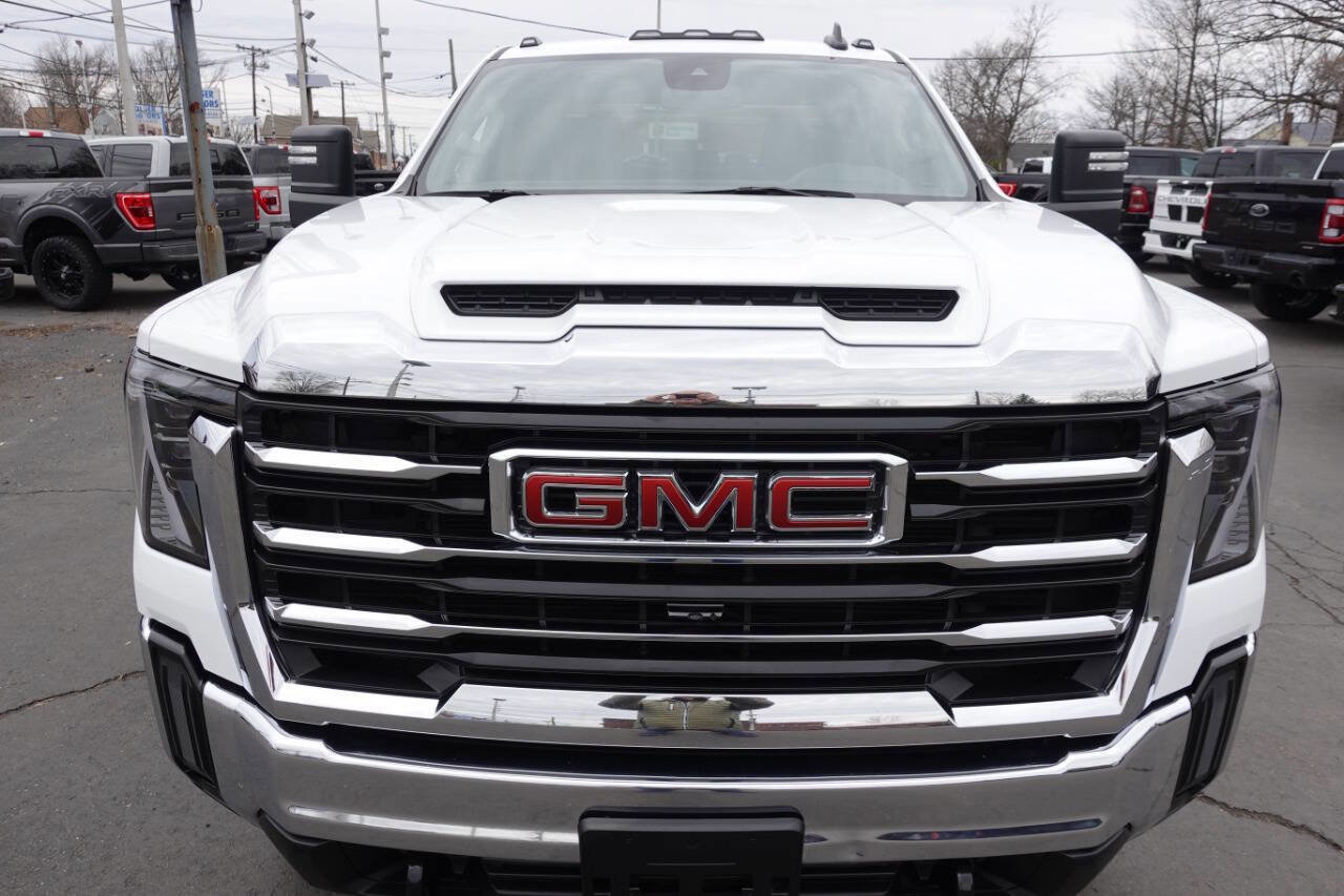 Used 2024 GMC Sierra 2500 SLE image 6