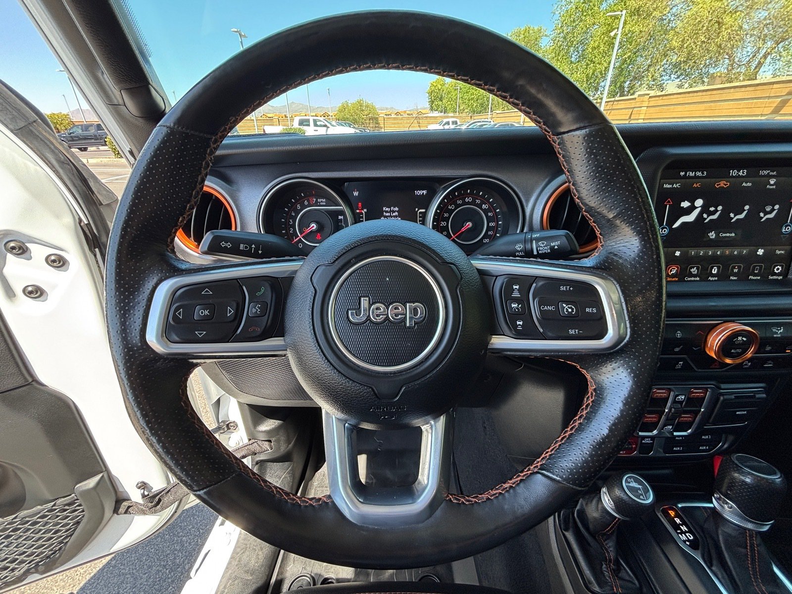 Used 2020 Jeep Gladiator Mojave AWD/4WD image 12