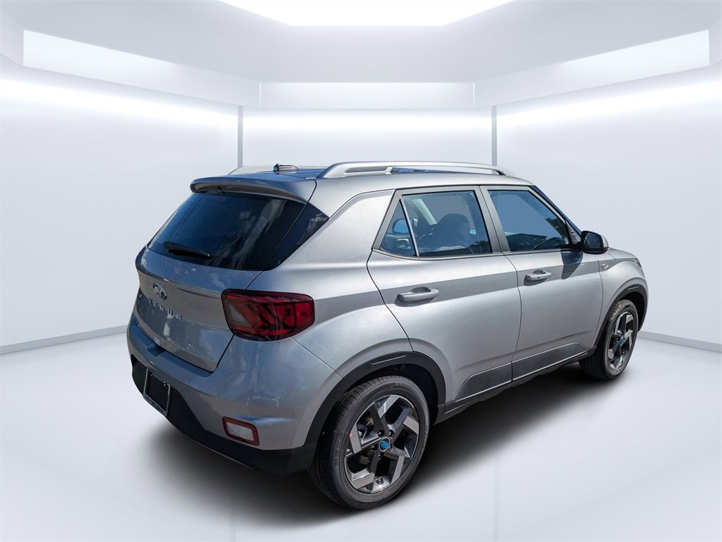 New 2026 Hyundai Venue SEL image 3