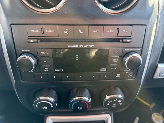 Used 2016 Jeep Compass High Altitude image 26