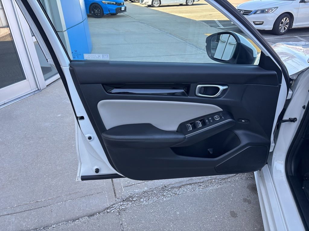 Used 2024 Honda Civic Touring image 11