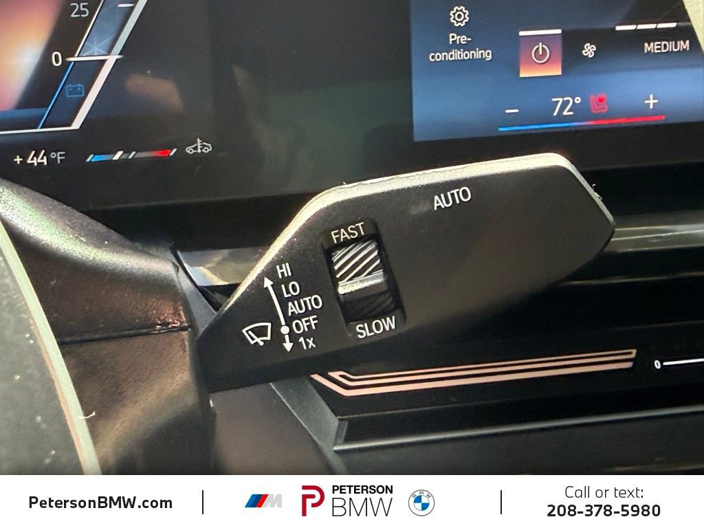 Used 2025 BMW 530i xDrive image 33