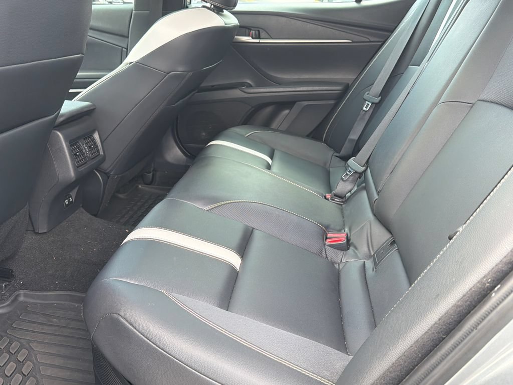 Used 2025 Toyota Camry SE w/ Convenience Package FWD image 21