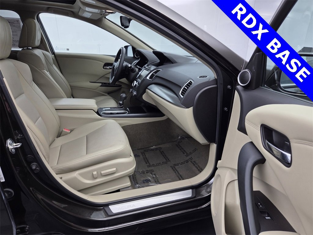 Used 2016 Acura RDX FWD w/ Technology Package image 16