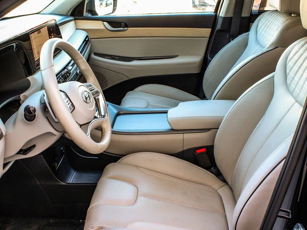 Used 2023 Hyundai Palisade Limited AWD/4WD image 33