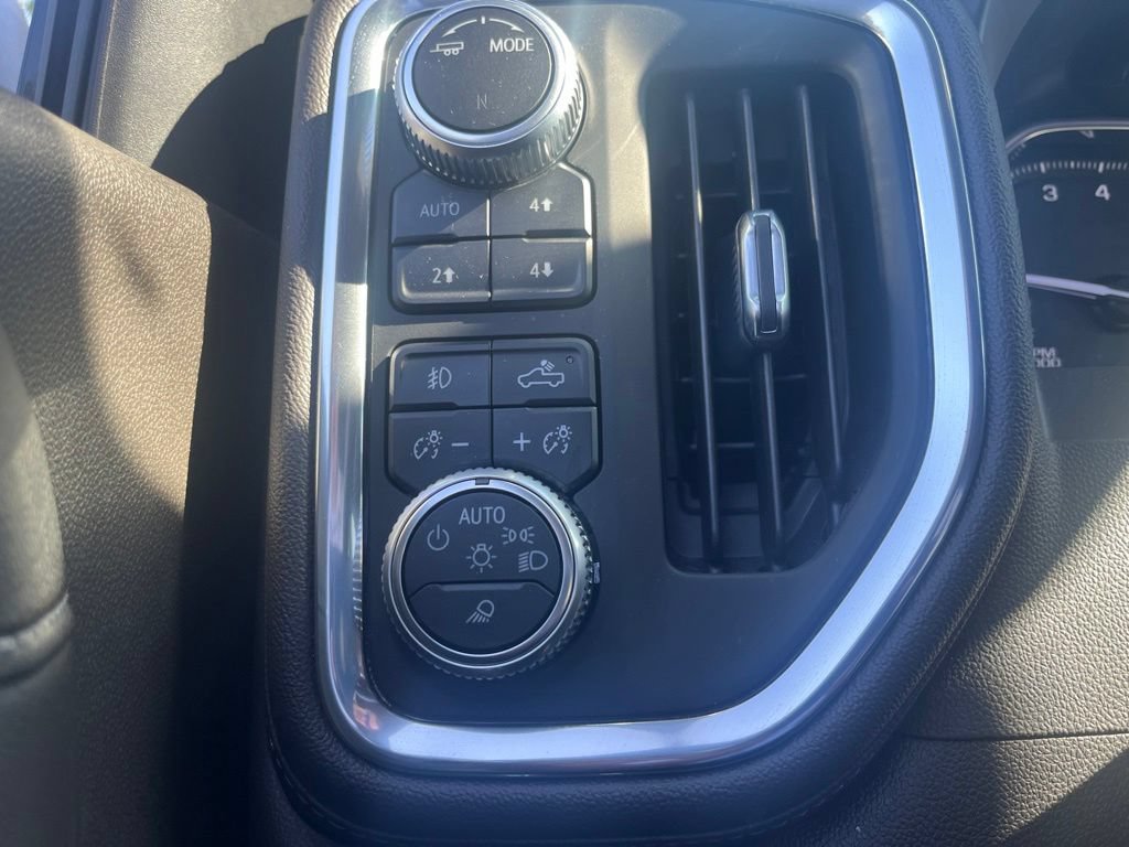 Used 2020 GMC Sierra 1500 SLT w/ SLT Premium Plus Package AWD/4WD image 26