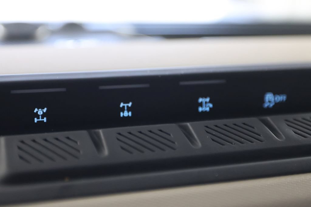 Used 2023 Ford Bronco Wildtrak AWD/4WD image 31