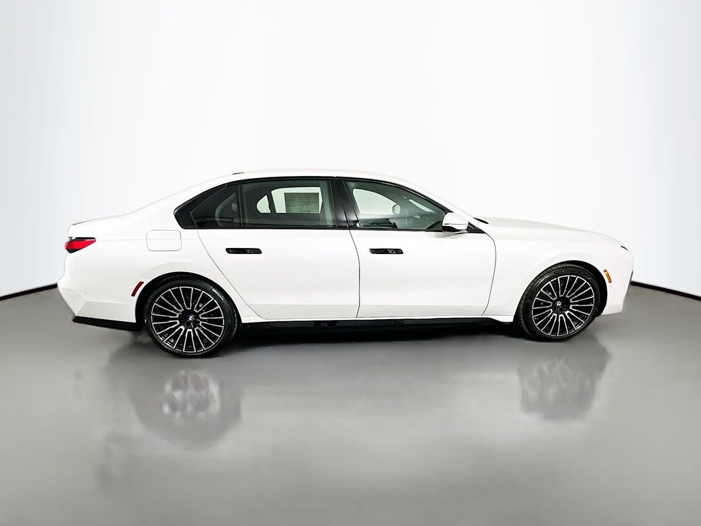 New 2026 BMW 750e xDrive w/ Executive Package image 5