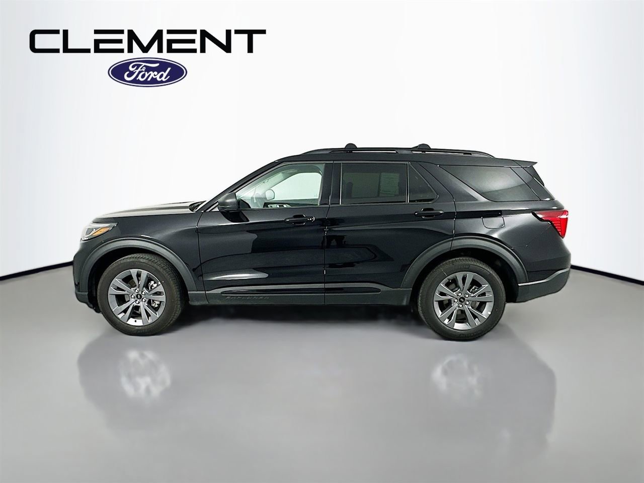 New 2026 Ford Explorer Active w/ Active Comfort Package image 4