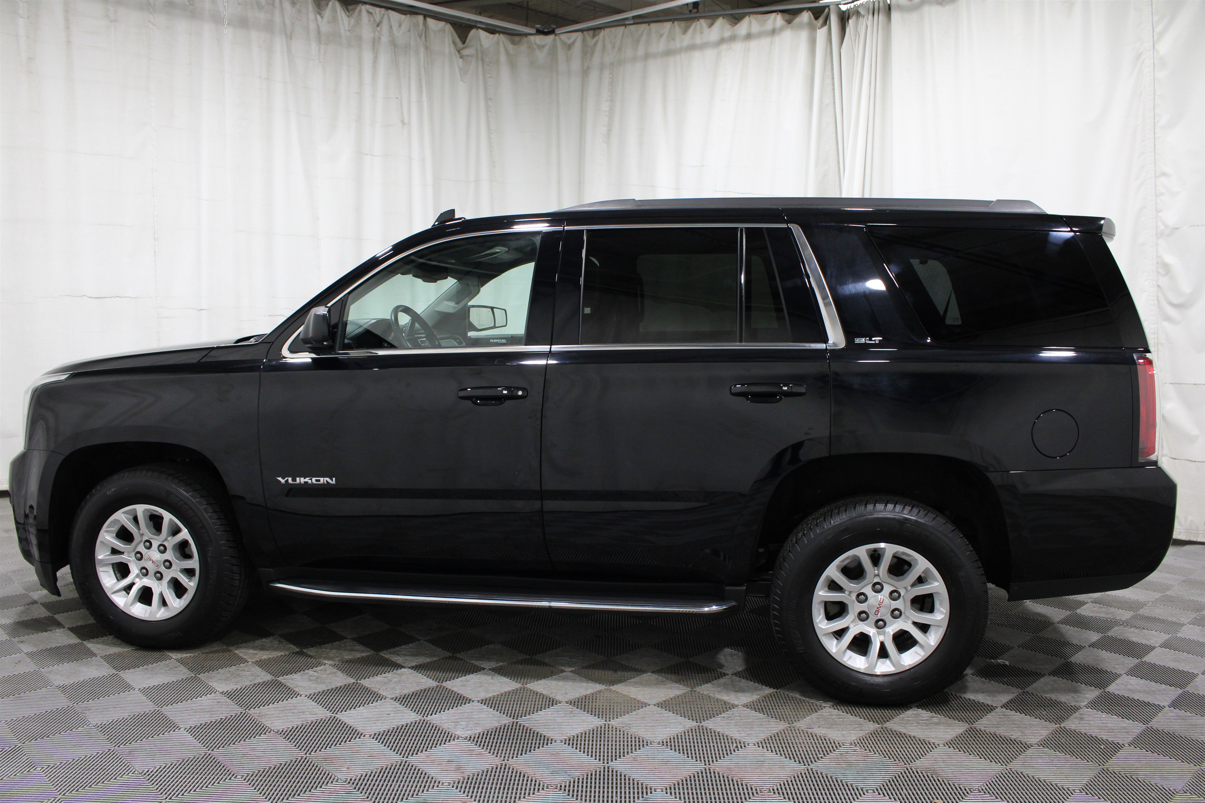 Used 2017 GMC Yukon SLT RWD image 39