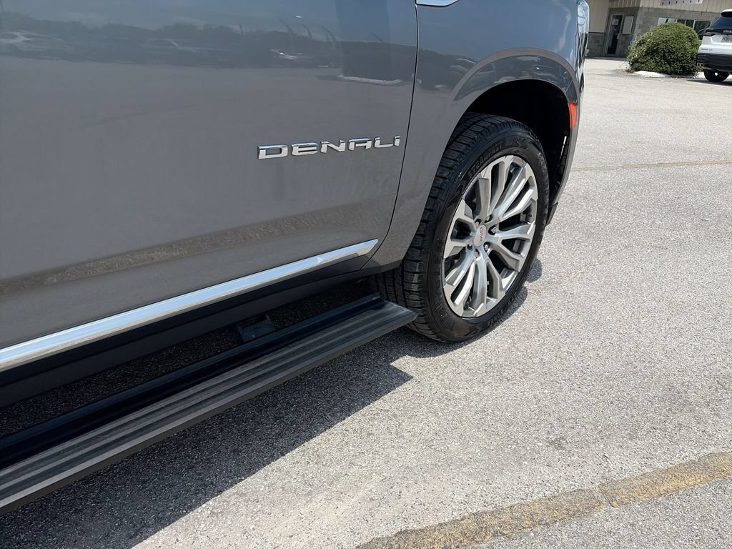 Certified 2021 GMC Yukon XL Denali w/ Denali Premium Package AWD/4WD image 41
