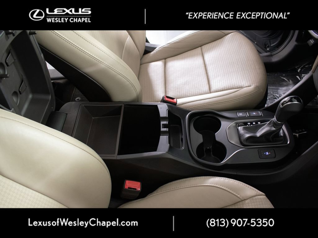 Used 2014 Hyundai Santa Fe Sport 2.0T w/ Technology Package 05 FWD image 28