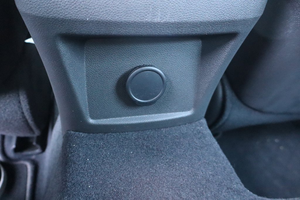 Used 2025 Cadillac CT4 Premium Luxury image 30