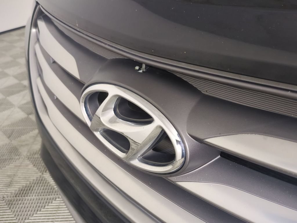 Used 2018 Hyundai Santa Fe Sport FWD image 13