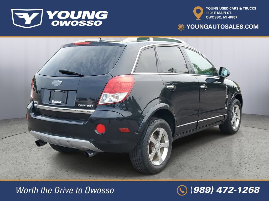 Used 2012 Chevrolet Captiva Sport LT FWD image 3