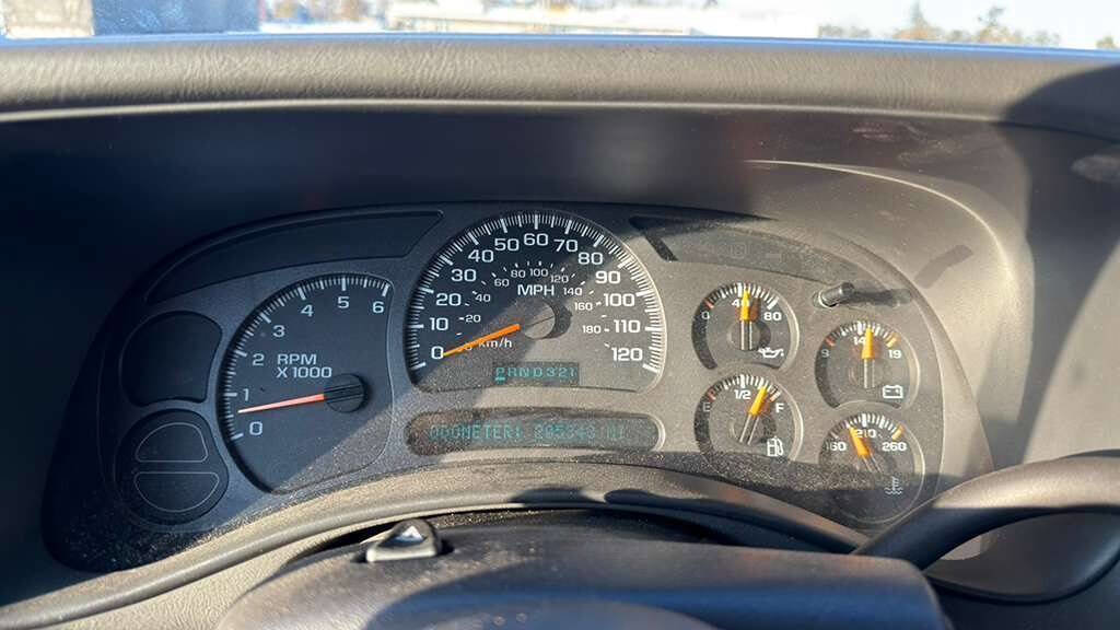 Used 2003 Chevrolet Tahoe LS image 30