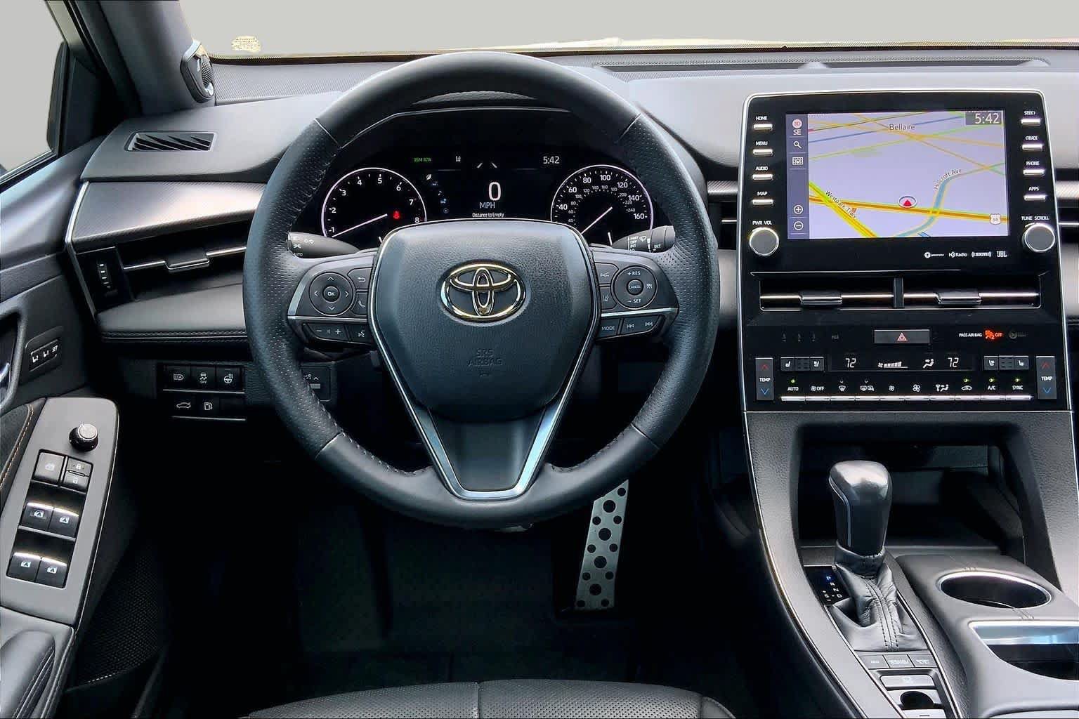 Used 2021 Toyota Avalon Touring FWD image 6