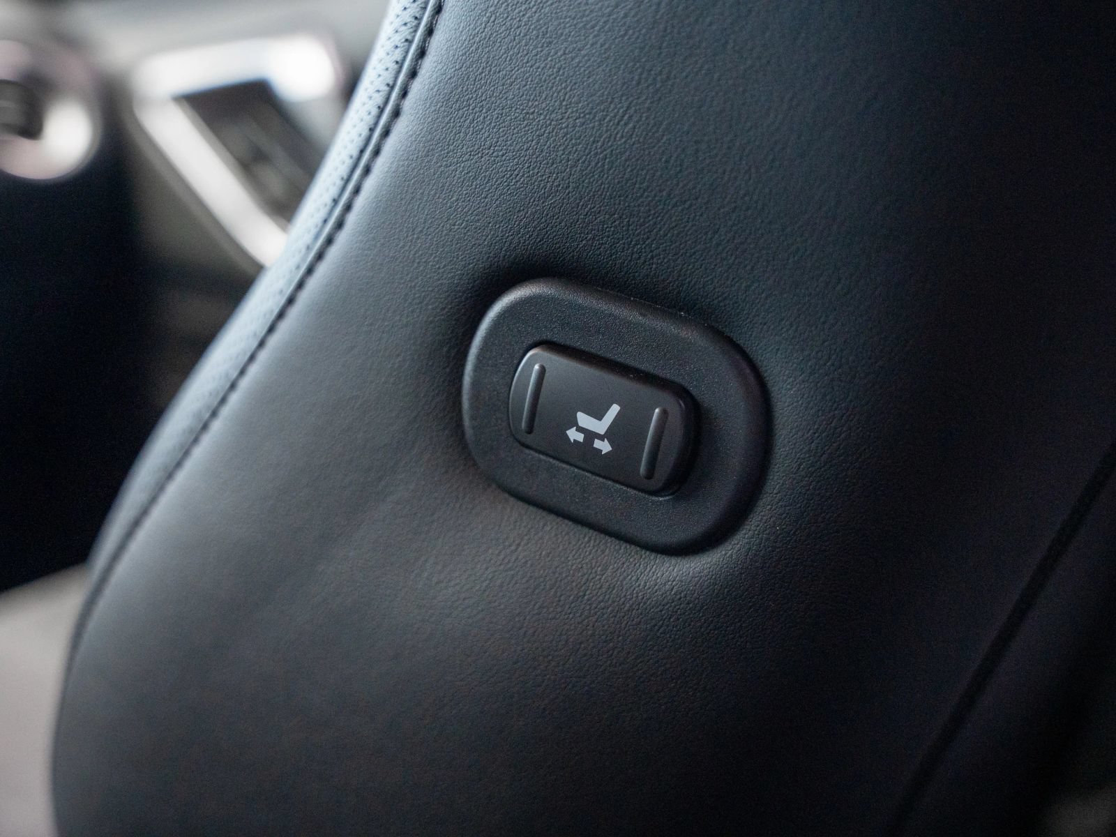 Used 2009 Nissan GT-R Premium AWD/4WD image 42