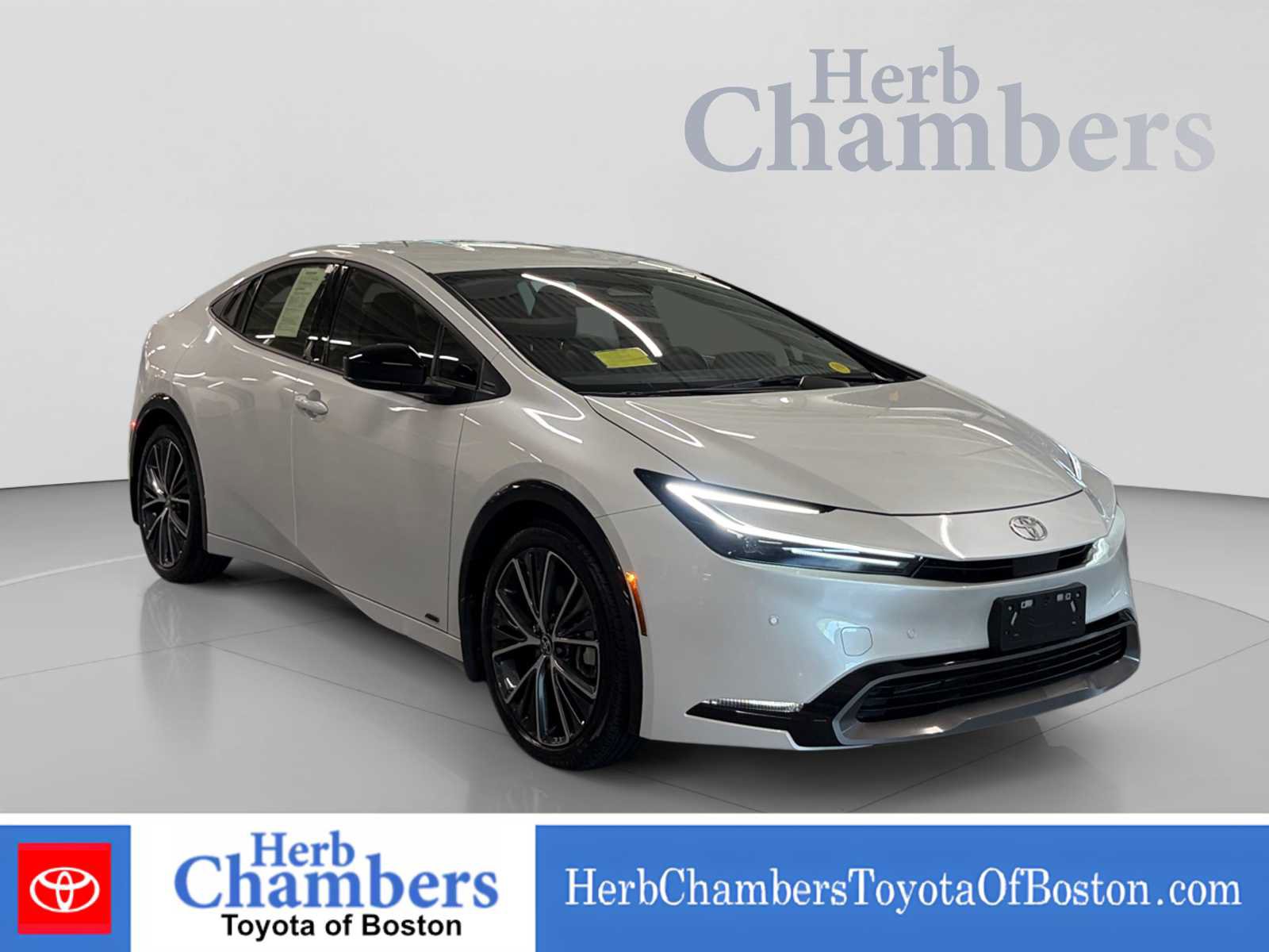 Used 2025 Toyota Prius XLE