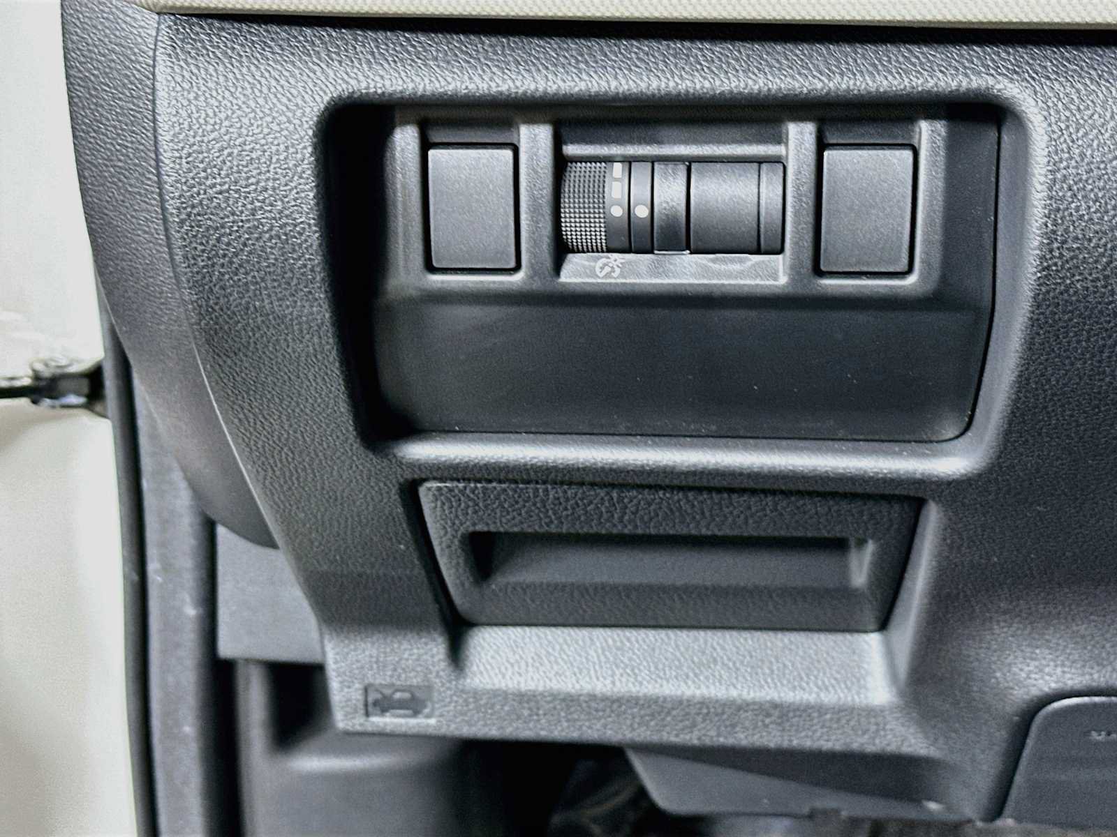 Certified 2026 Subaru Forester AWD/4WD image 10