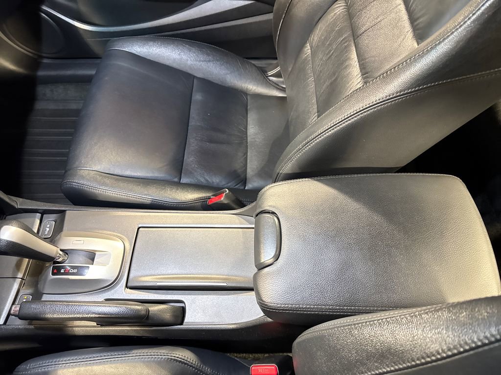 Used 2011 Honda Accord EX-L image 24